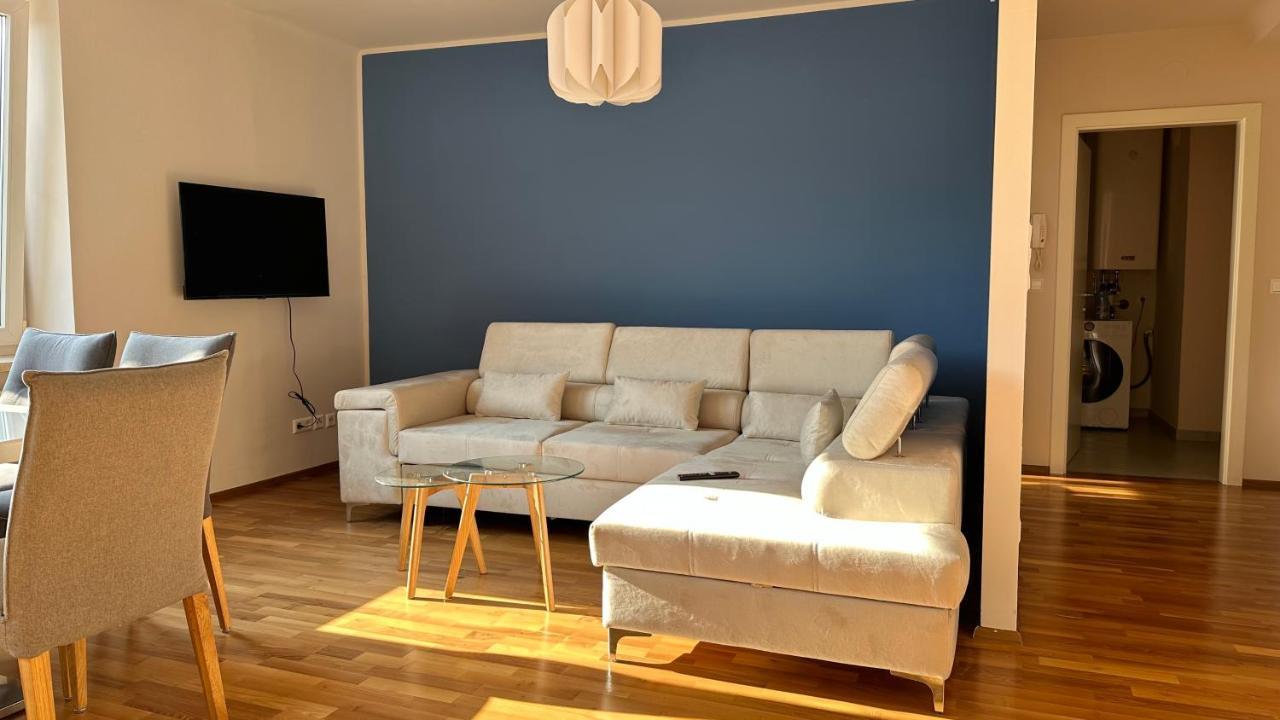 Homely Stay Apartment 2 圣珀尔滕 外观 照片